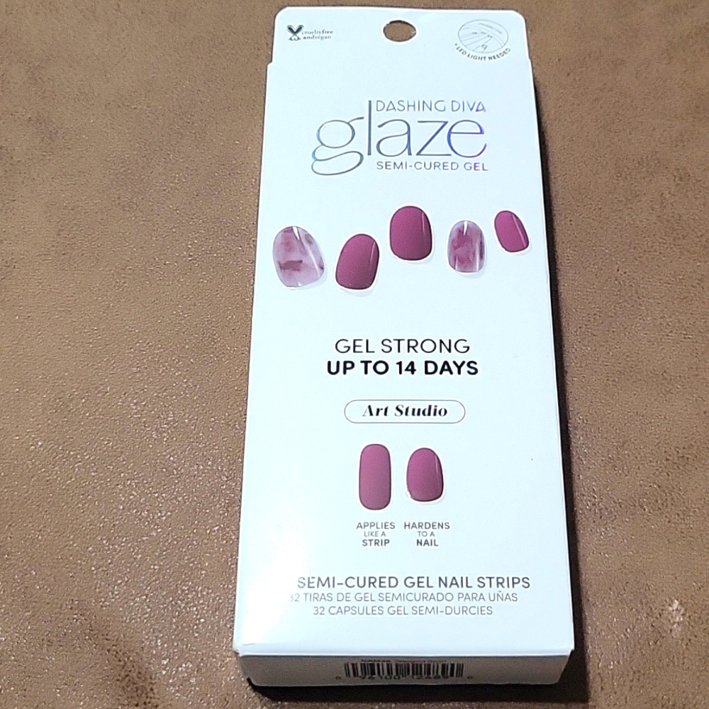 Dashing Diva glaze Semi-Cured Gel